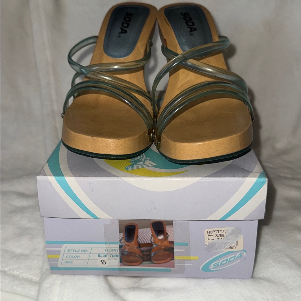 Y2K Vibe Alert! SODA Vintage Clear Strap Wooden Platform Sandals - Size 8 w/ Box - Picture 7 of 7